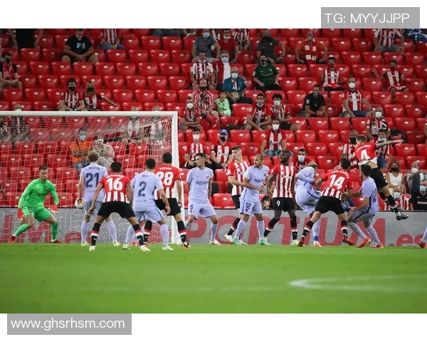 塞维利亚客场战平比利亚雷亚尔，勇夺欧冠资格之路